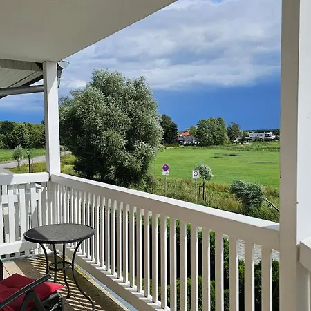 Hafenkiek 47 Mit 2 Baedern Und 2 Balkonen Karlshagen