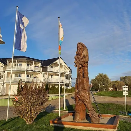 Hafenkiek 47 Mit 2 Baedern Und 2 Balkonen Karlshagen