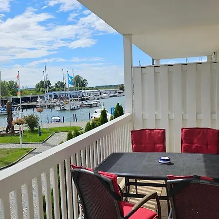 Hafenkiek 47 Mit 2 Baedern Und 2 Balkonen Karlshagen